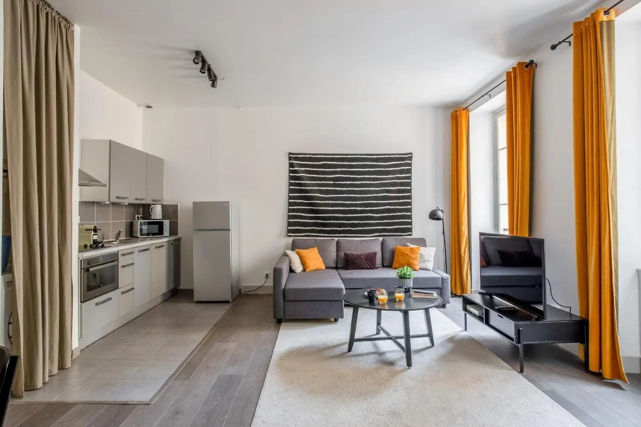 Large Modern And Calm Flat At The Doors Of Panier In Marseille - Welkeys Apartment
